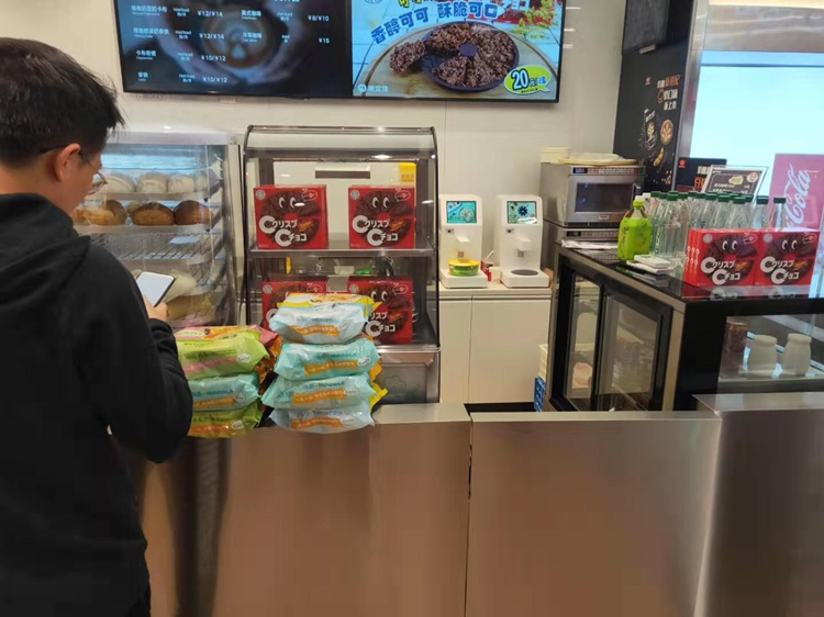 智能做飯機器人：破解食堂運營三大痛點